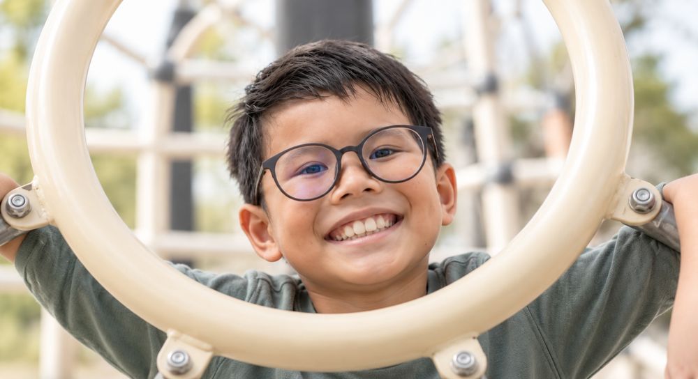 myopiccontrol-hp2 Senior Eye Test